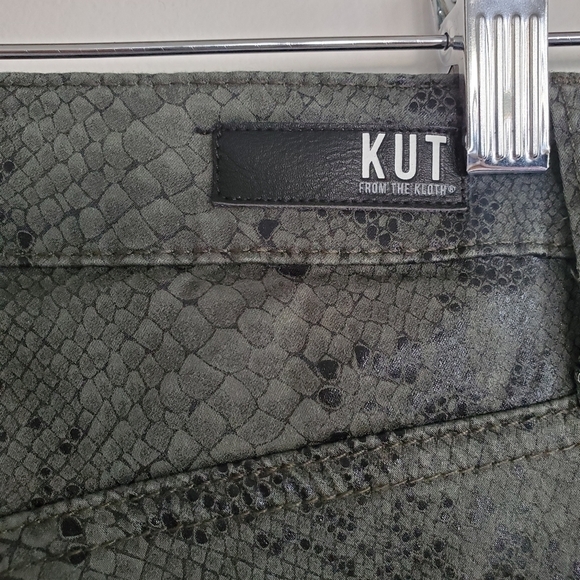 Kut from the Kloth Fab Ab Connie Snakeskin Ankle Pants - Picture 8 of 12